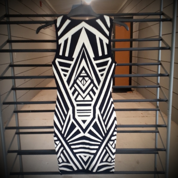 NWOT Forever 21 Geoprint Bodycon Mini Dress - Picture 5 of 8